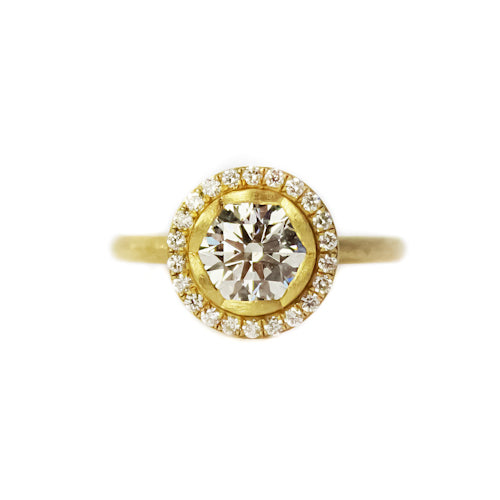 SIGNATURE PETAL HALO RING